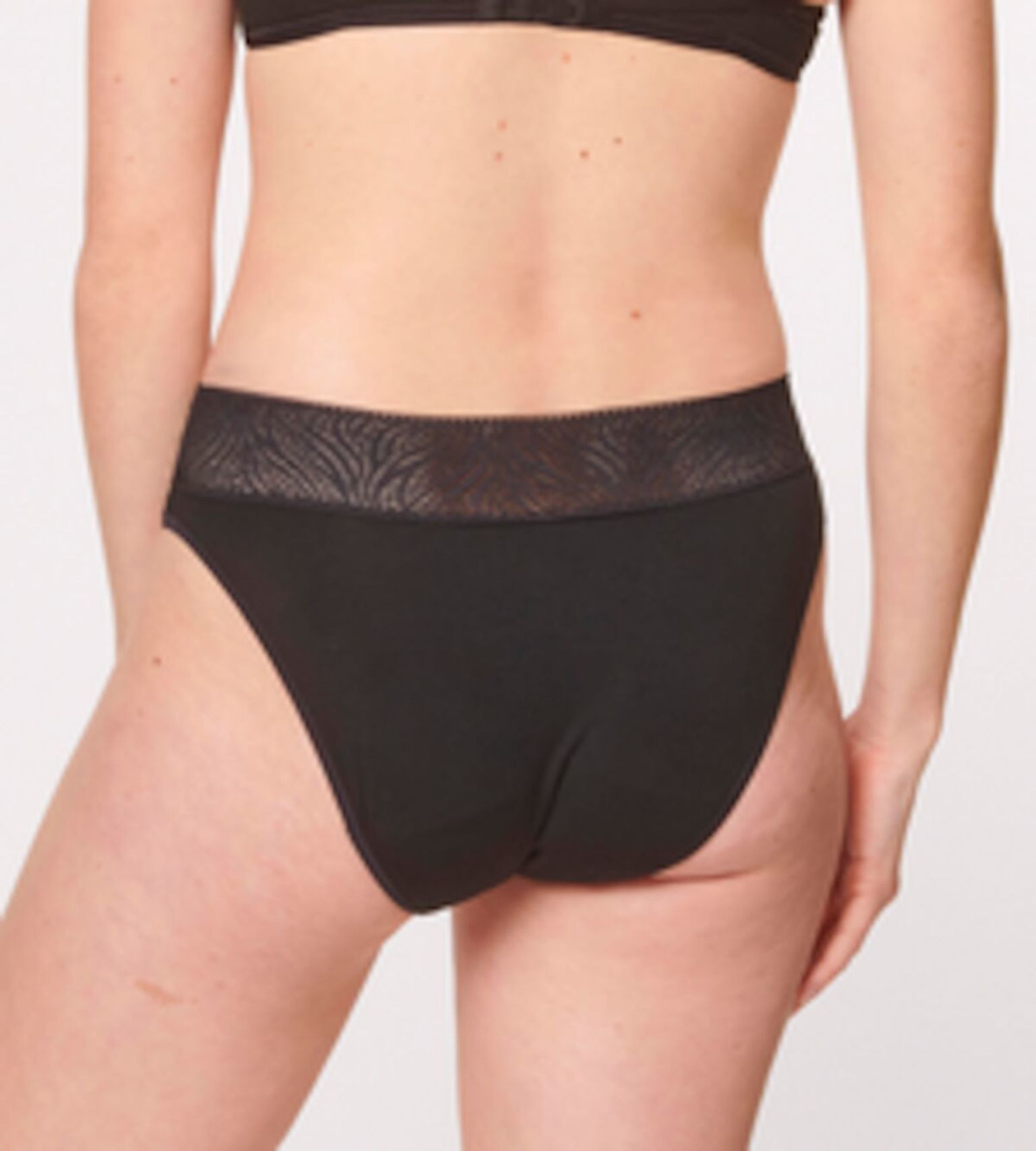 Dámské menstruační kalhotky Sloggi Period Pants Tai Medium černé BLACK XL