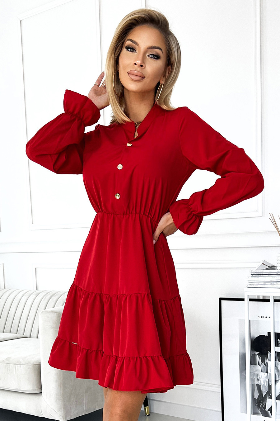 Červené dámské šaty s výstřihem a zlatými knoflíky 395-1 S
