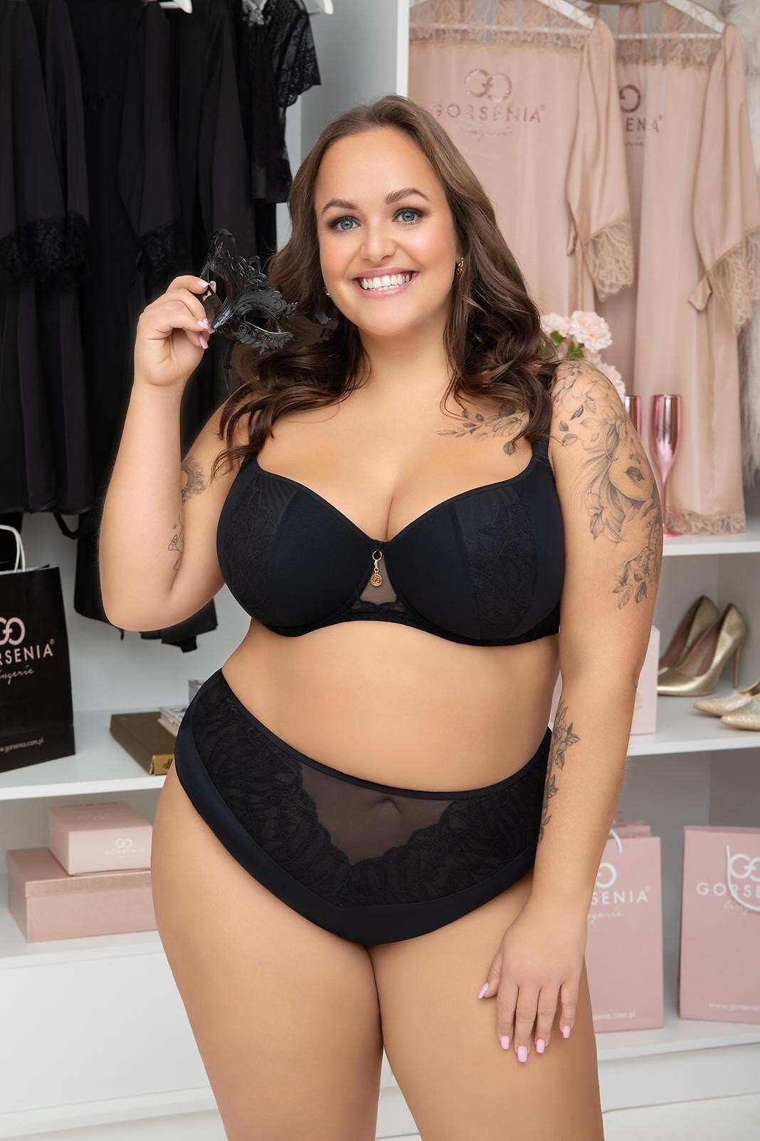 Podprsenka s plnými košíčkami Gorsenia K962 Erato Černá 75E