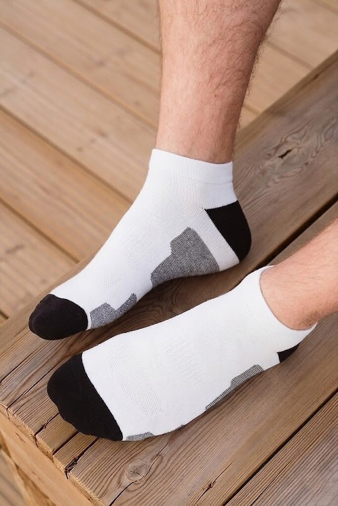 E-shop Športové bavlnené ponožky Steven Dynamic Sport art.101 bílá 41-43