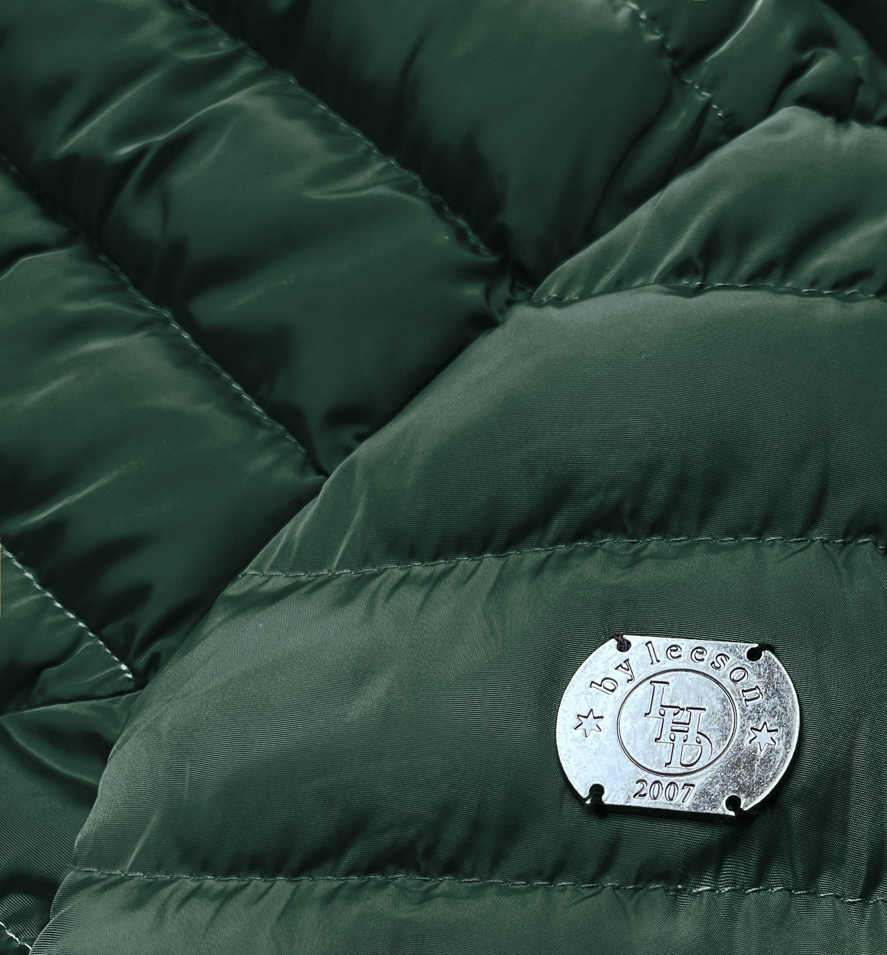 Zelená dámská prošívaná zimní bunda s kapucí (m-133) odcienie zieleni S (36)