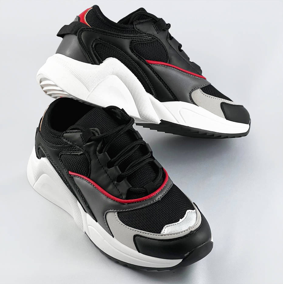 Černé šněrovací sneakersy s barevnými vsadkami (6346) odcienie czerni XL (42)
