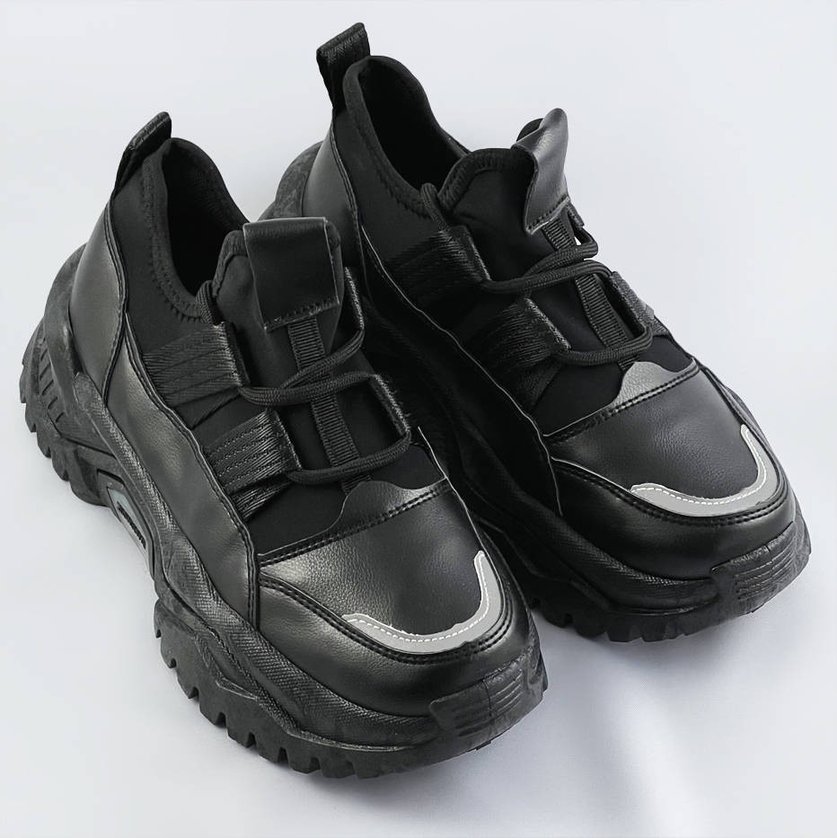 Černé šněrovací sneakersy na platformě (RA5) odcienie czerni XL (42)