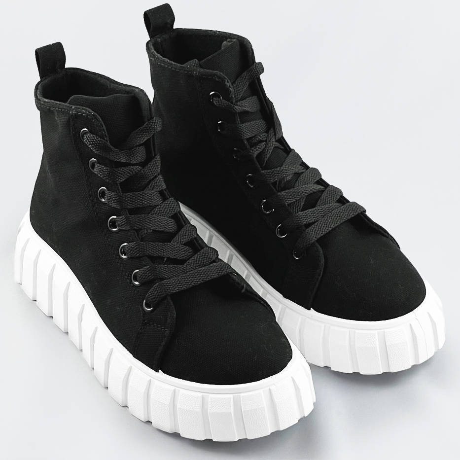Černé šněrovací boty (XA060) odcienie czerni XL (42)