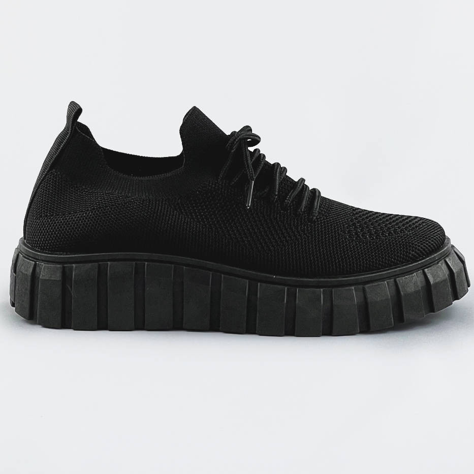 Čierne ažúrové šnurovacie topánky (AA37) čierna XL (42)