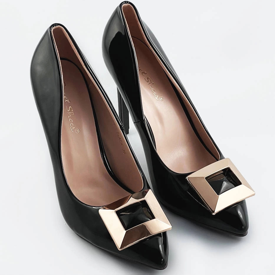 Čierne lakované lodičky s ozdobnou prackou (JC3004-1) odstíny černé XL (42)