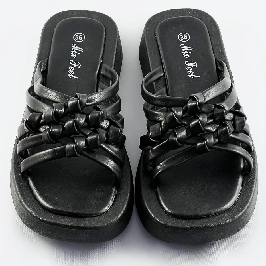 Čierne dámske šľapky s plochou podrážkou (CM-59) odstíny černé XL (42)