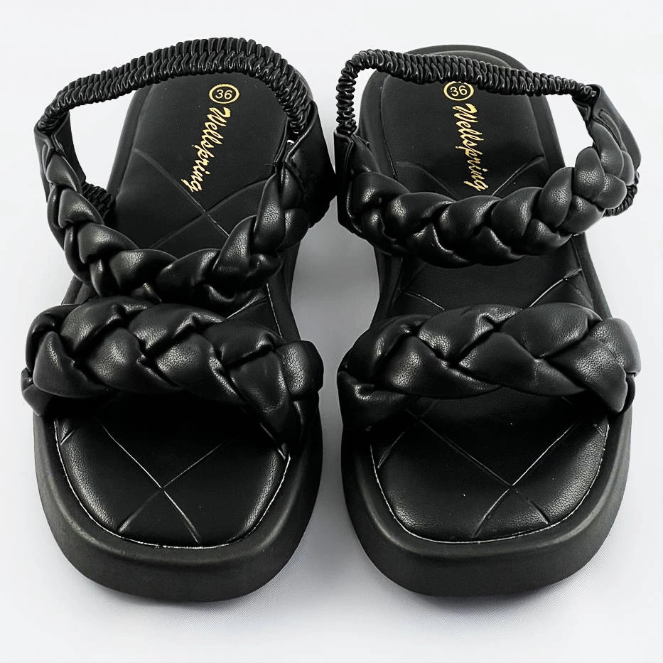 Čierne sandále so zapletenými pásikmi (AF-250) odstíny černé XL (42)