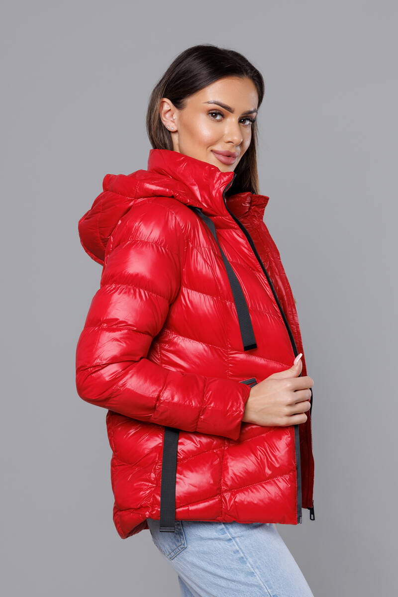 Krátká červená dámská zimní bunda (23066-(270)(1)) odcienie czerwieni L (40)