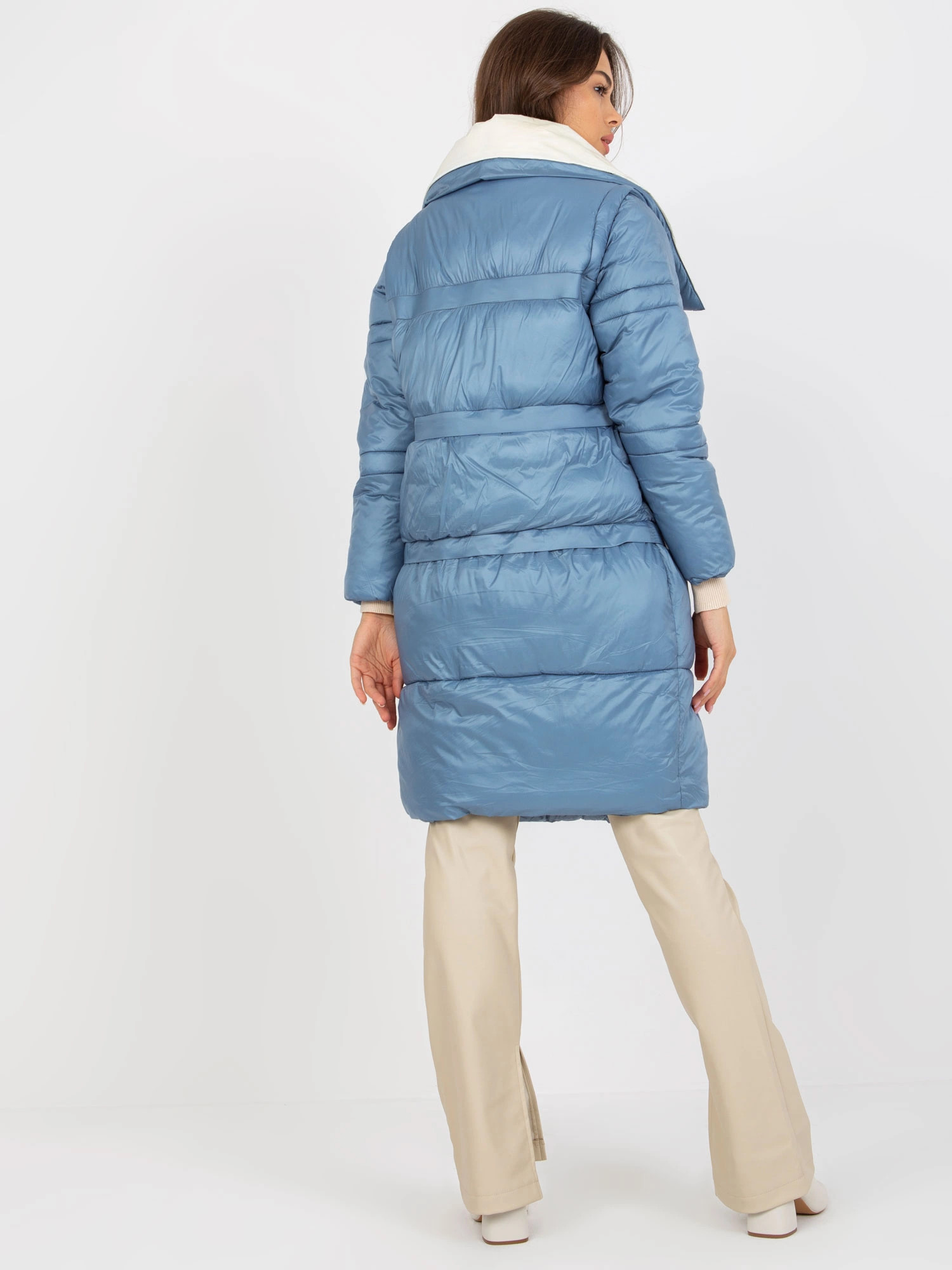 Kurtka zimowa z odpinanymi rękawami Factory Price niebieska (TR8139) odstíny modré M (38)