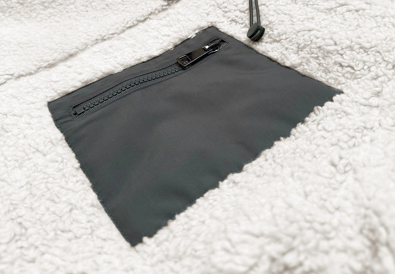 Obojstranná zimná bunda v army farbe s machovou kožušinou J Style (16M9167-136) odstíny zelené S (36)