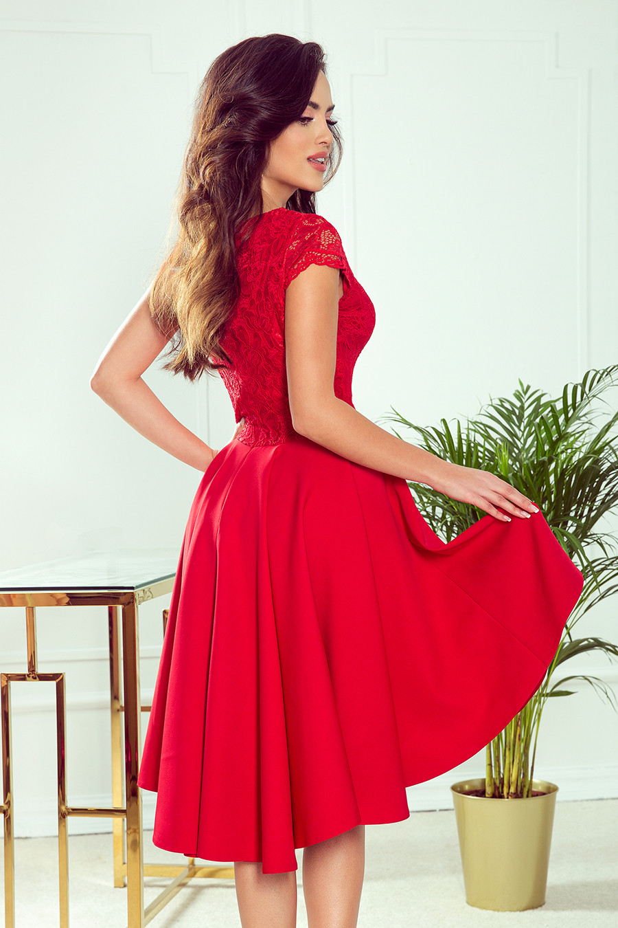 Dámské šaty 300-2 Patricia - NUMOCO Červená M