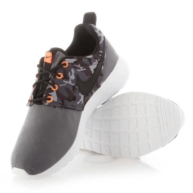 Detský juniorský model Roshe One Print 677782-004 - Nike EU 36