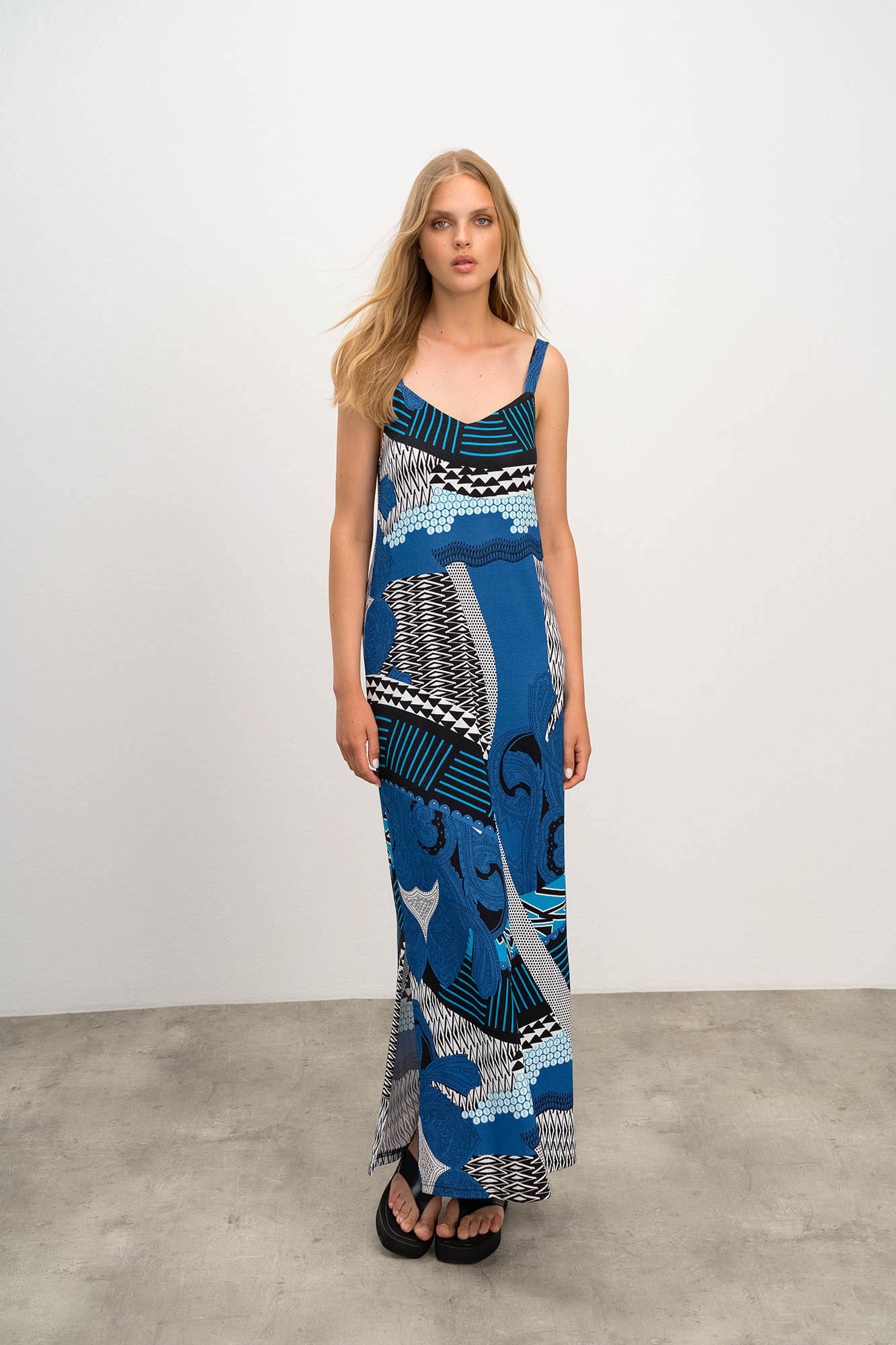 Vamp - Elegantní dámské šaty 16424 - Vamp Barva: blue aegean, Velikost: S