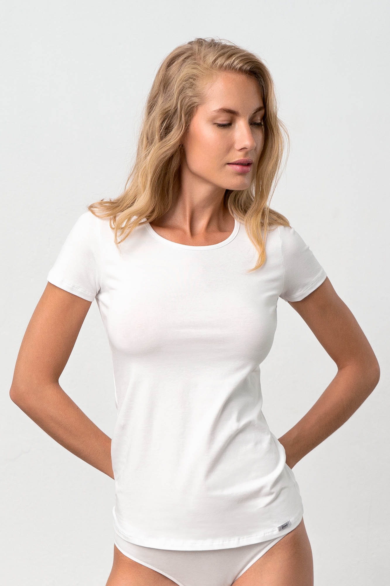 Vamp - Pohodlné dámské tričko 18846 - Vamp Barva: white, Velikost: XL