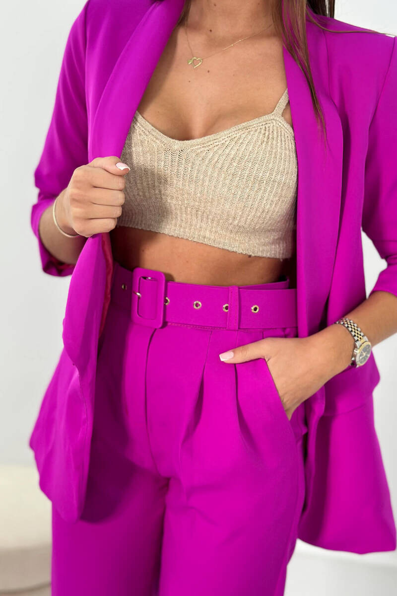 Elegantní souprava saka a kalhot fialové barvy UNI