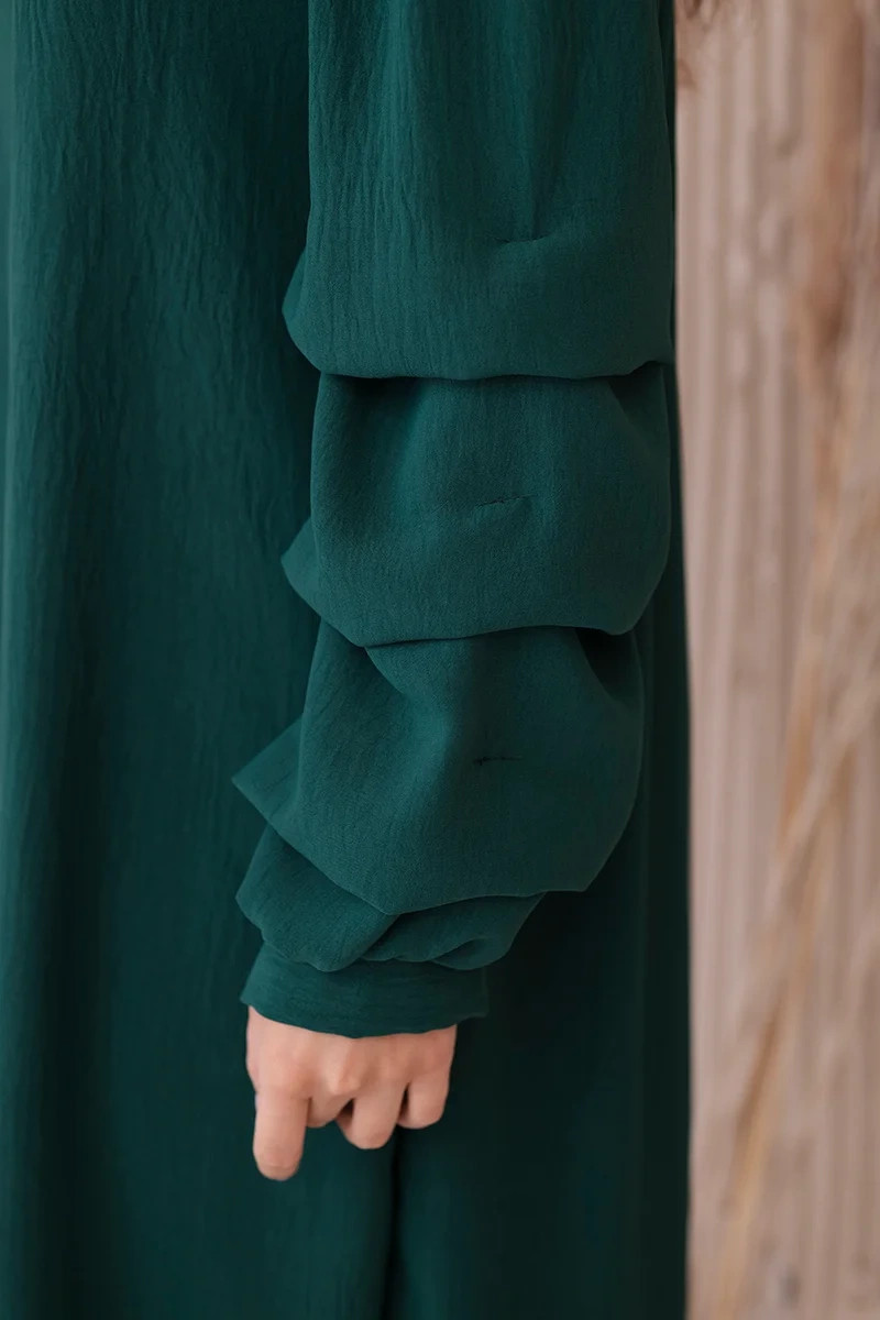 Španělské šaty s ozdobnými rukávy tmavě zelená UNI