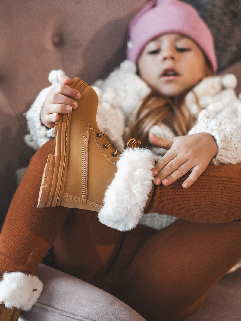 Dětské Trapery Botky na Zip s Kožešinou Camel Gerande 34