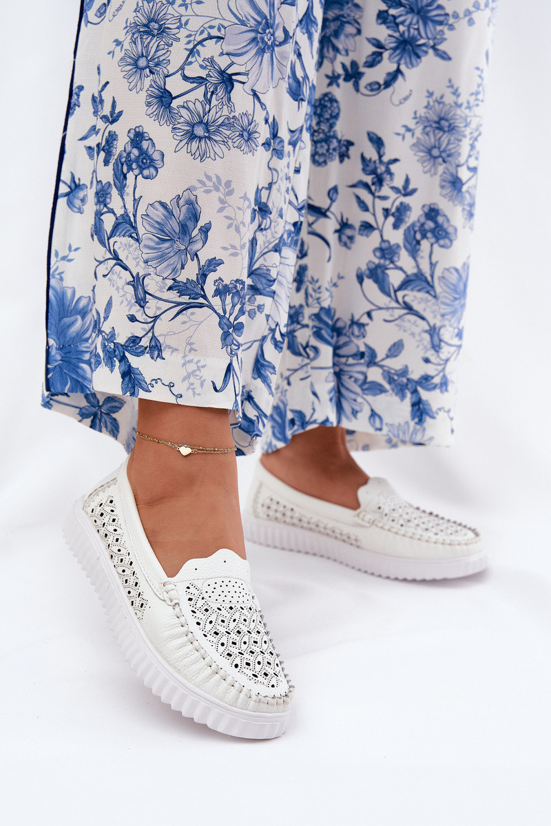 Skórzane Mokasyny Damskie Z Ażurowym Wzorem Vinceza 88028 Białe 38