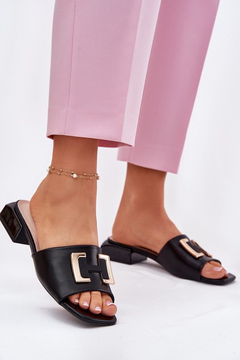 Elegantní Dámské Sandály Na Klínku Se Zlatým Detailem 62229 Černé Vinceza 38