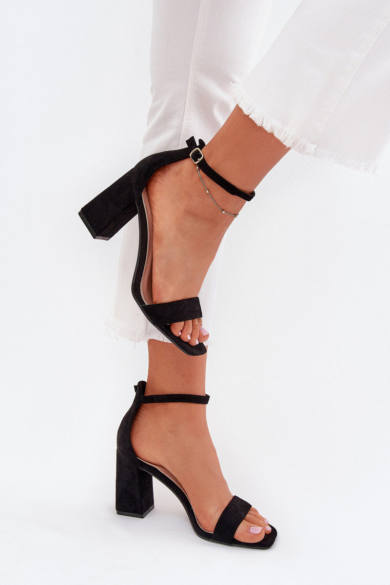 Dámské Sandály Na Podpatku Z Eko Semiše Černé Elirae 37