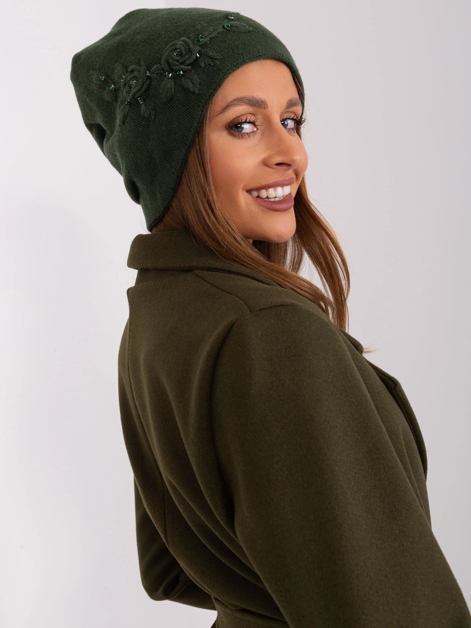 AT CZ 2329 cap.76 tmavo zelená jedna velikost