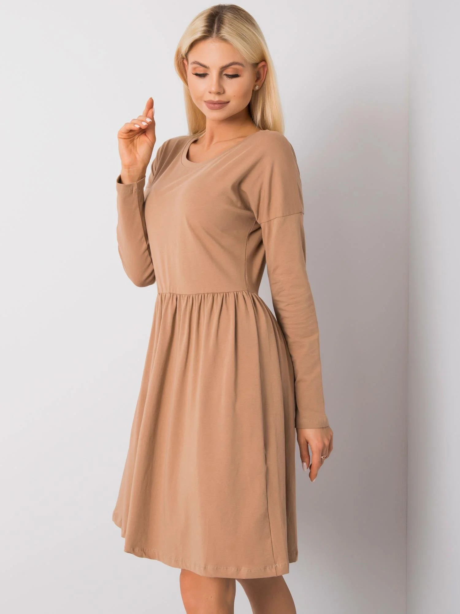 Šaty RV SK 5889.41P velbloud M (obrázek 10)