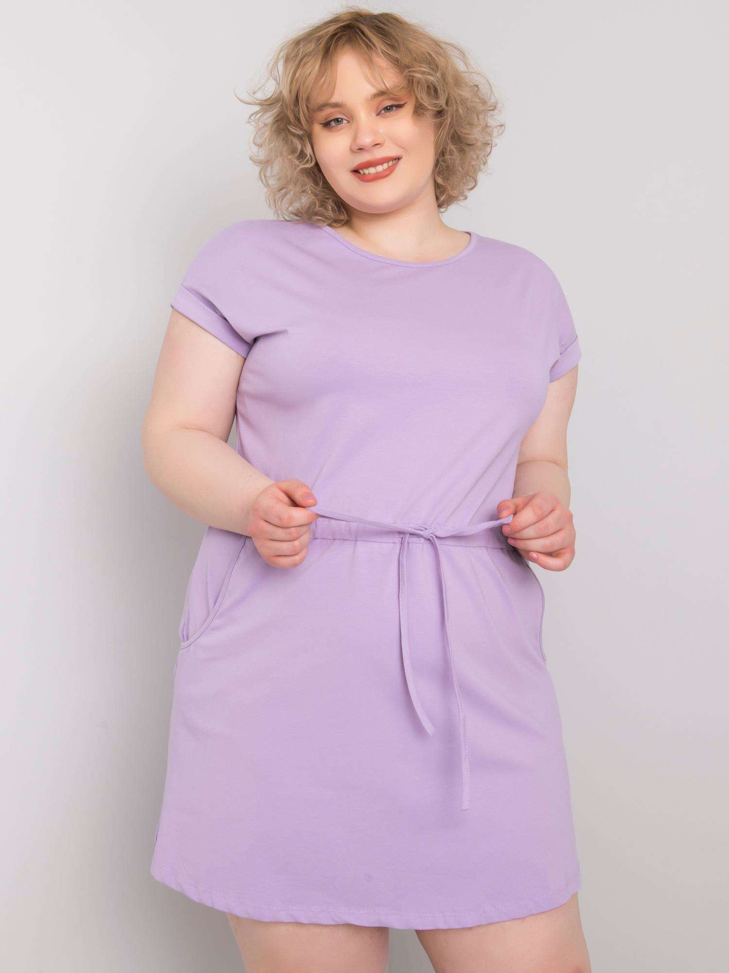 Světle fialové bavlněné šaty plus velikosti XL