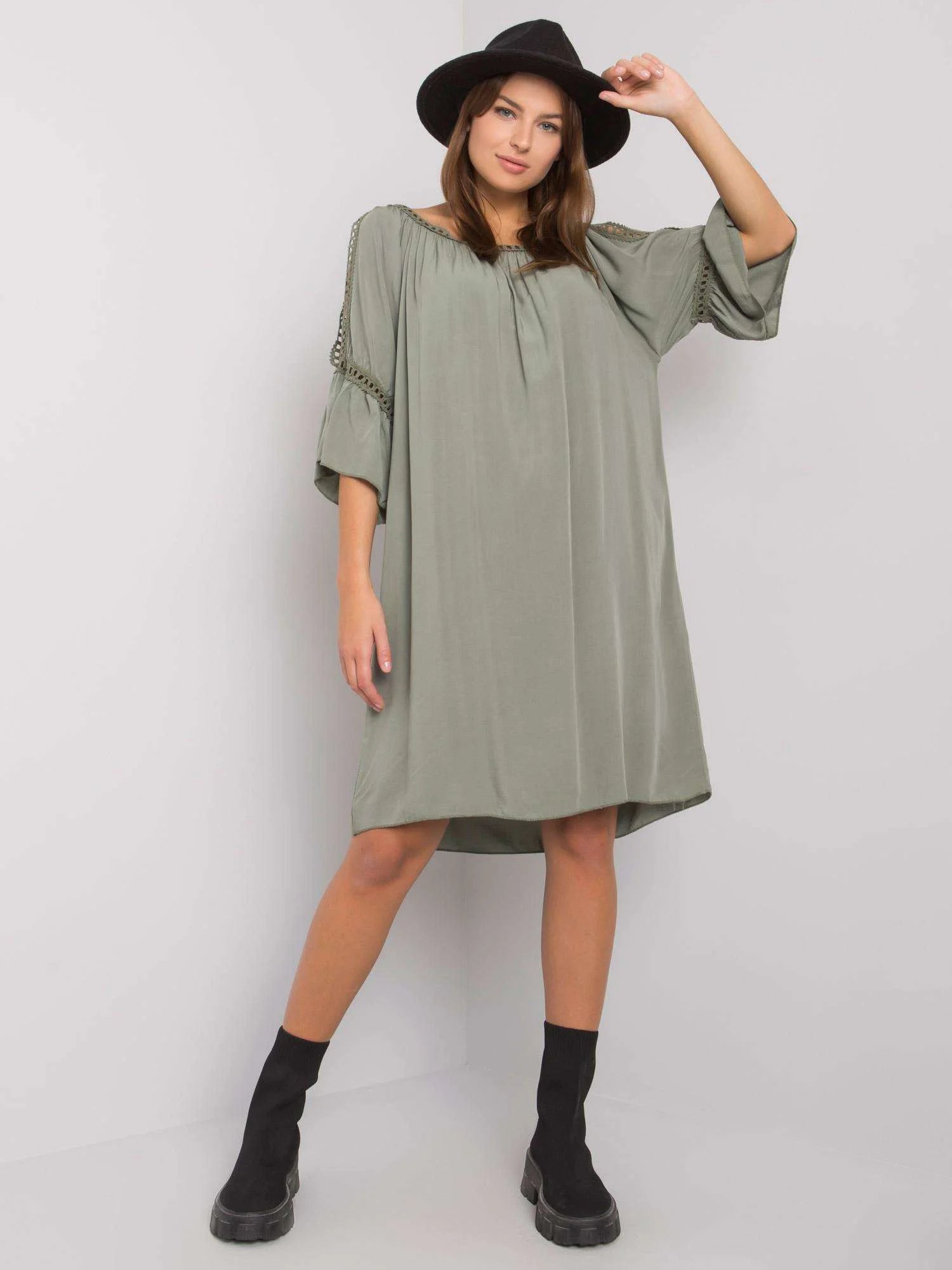 Šaty TW SK BI 82314.48 khaki S (obrázek 3)