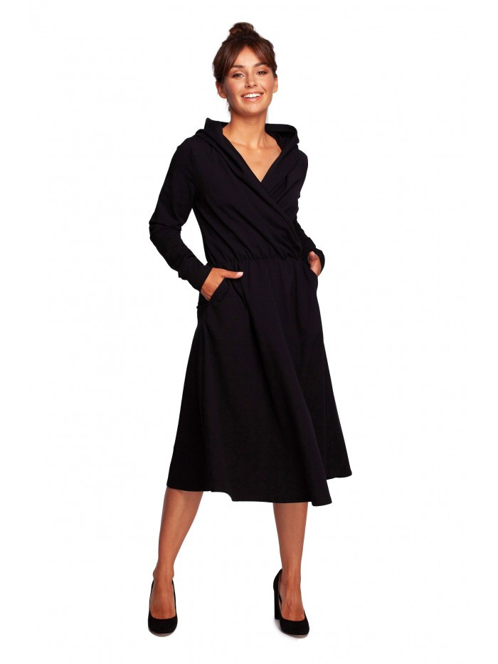 Rozšířené šaty se a kapucí černé EU XL model 17636564 - BeWear