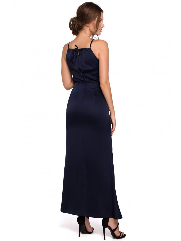 model 18002516 Maxi šaty s vázaným výstřihem tmavě modré - Makover Velikost: EU XXL