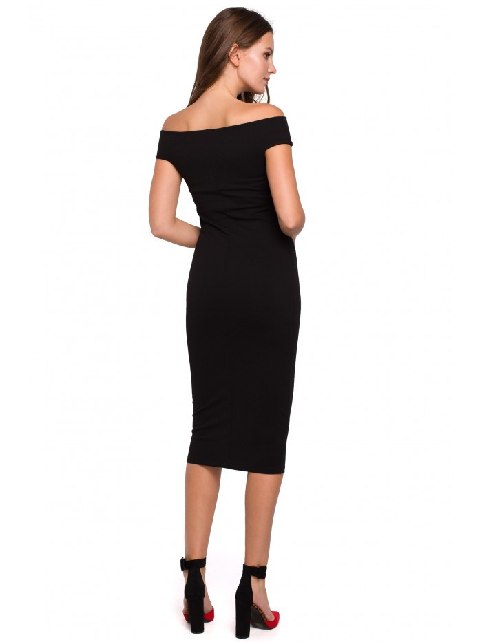 model 18002410 Pletené šaty na ramena černé - Makover Velikost: EU M