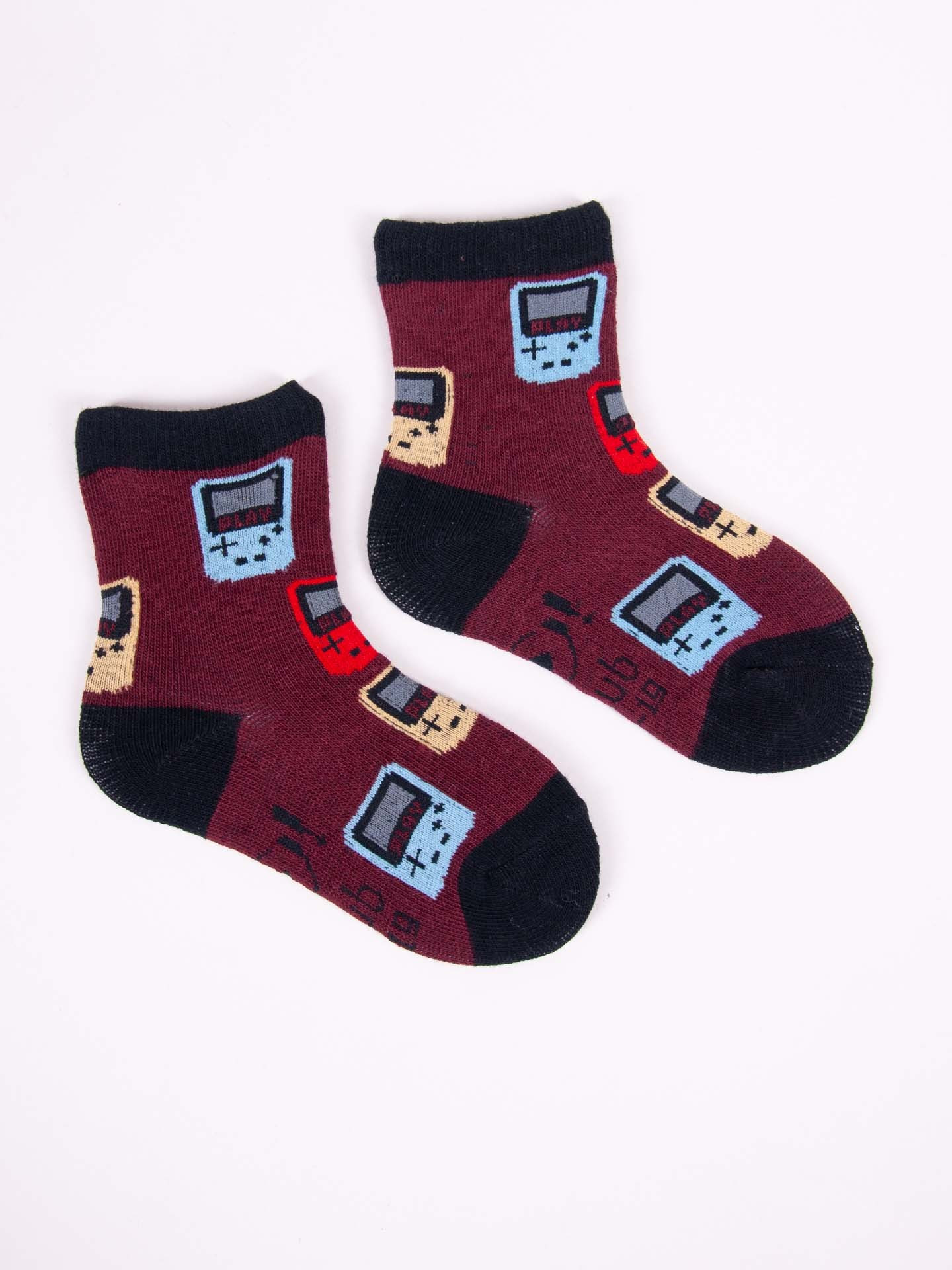 Levně Chlapecké bavlněné ponožky Yoclub Patterns Colours 6-pack SKA-0117C-AA00-001 Multicolour 17-19