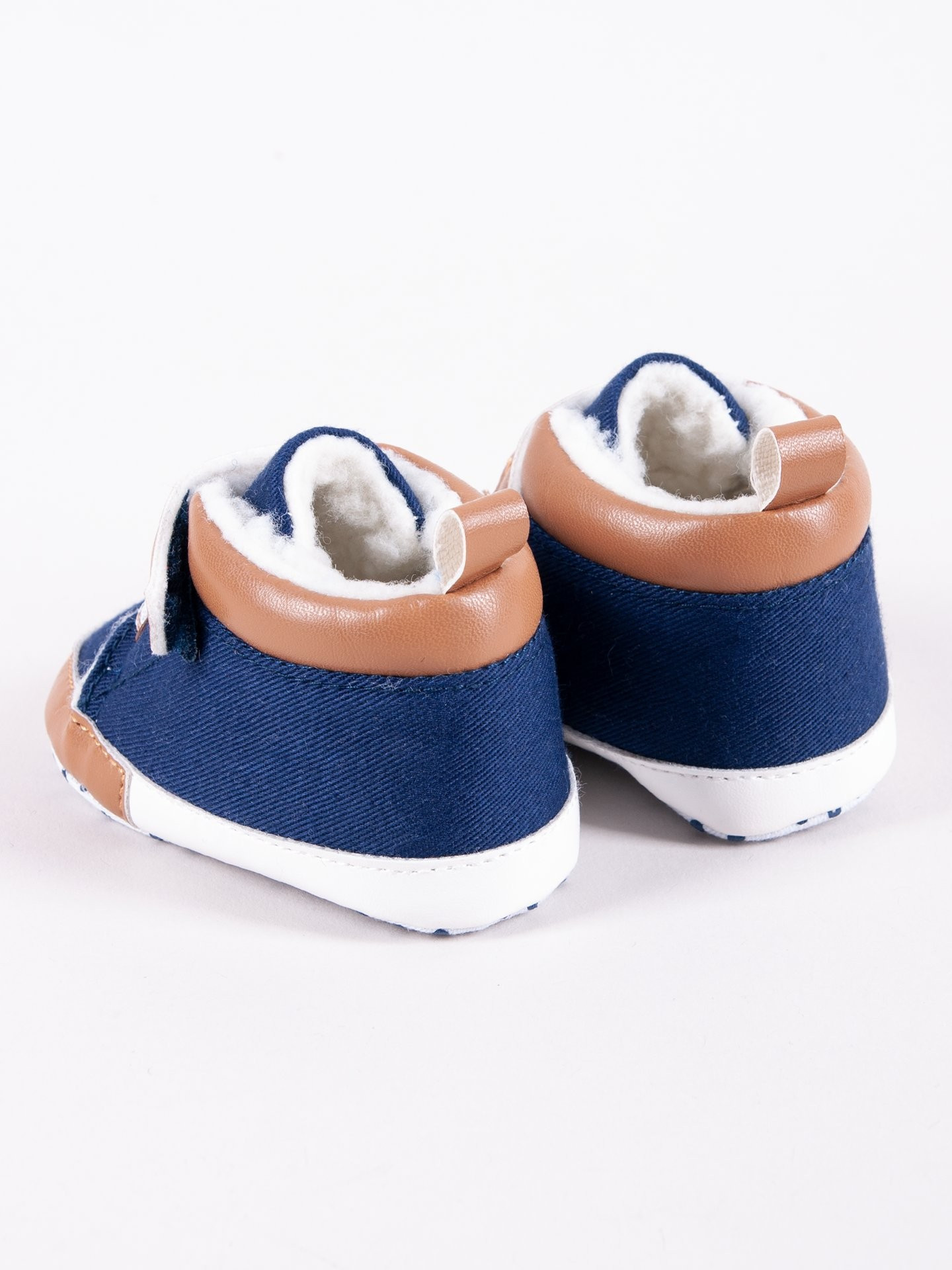 Dětské chlapecké boty model 17945703 Navy Blue 06 měsíců - Yoclub