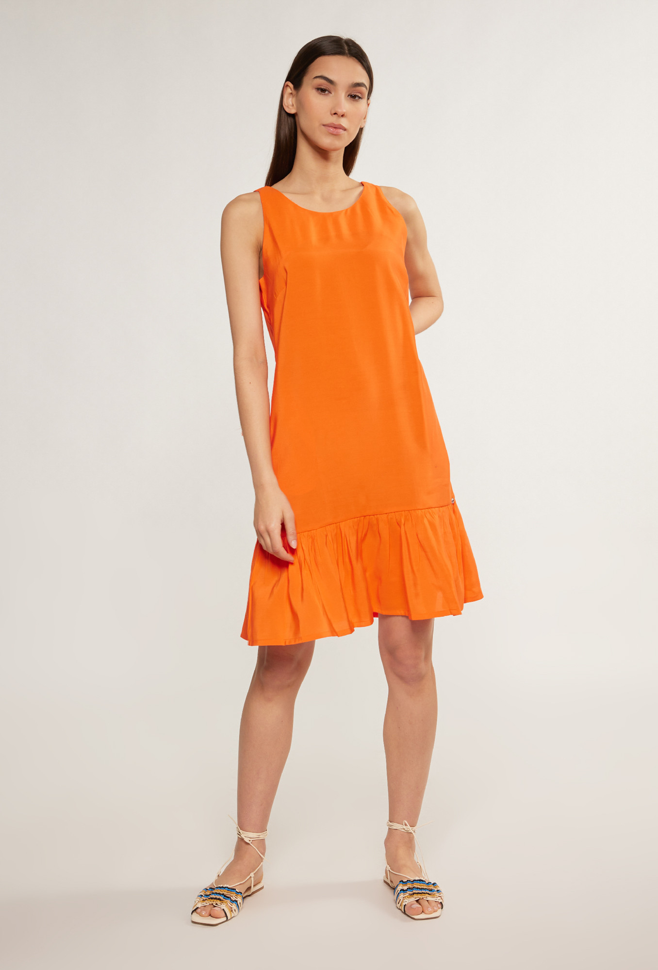 Monnari Mini šaty Dámské šaty s ozdobnými zády Multi Red 44
