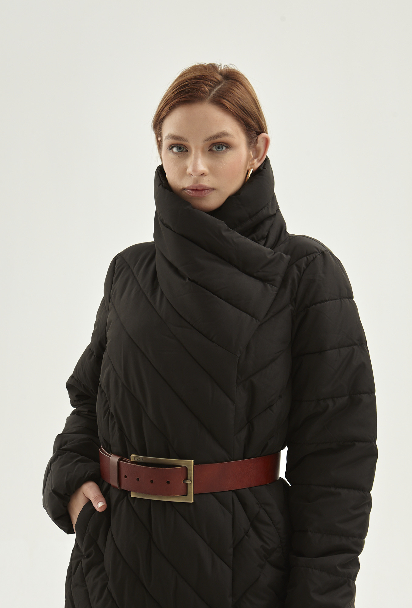 Monnari bundy Prošívaná bunda s velkým límcem černá 36