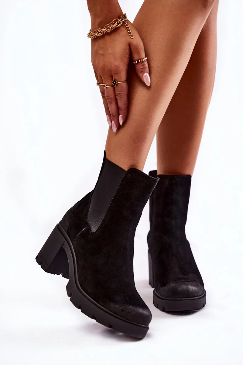 Dámské semišové boty na platformě Černe Martine 39