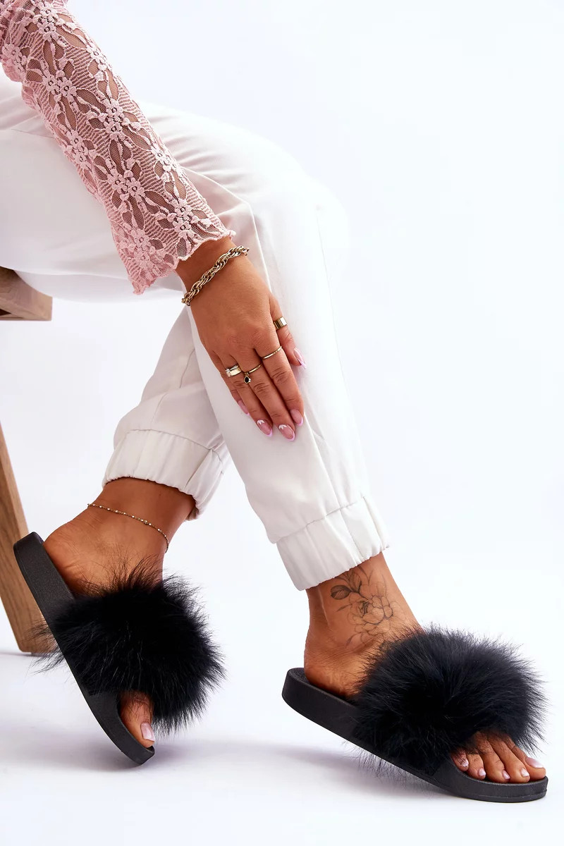 Dámske gumové papuče s kožušinou čierne Lucrece 36 Dámske gumové papuče s kožušinou čierne Lucrece 36