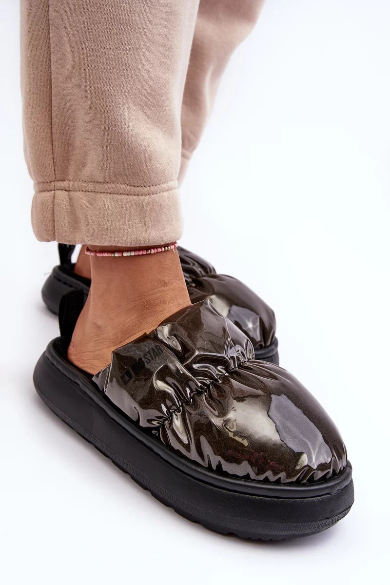 Lesklé dámské pantofle Black Big Star 36/37