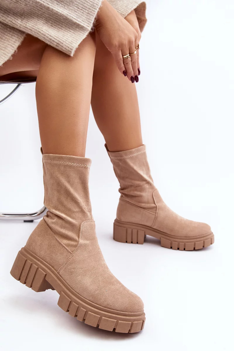 Béžové nazouvací boty Divella Workers na plochém podpatku 39