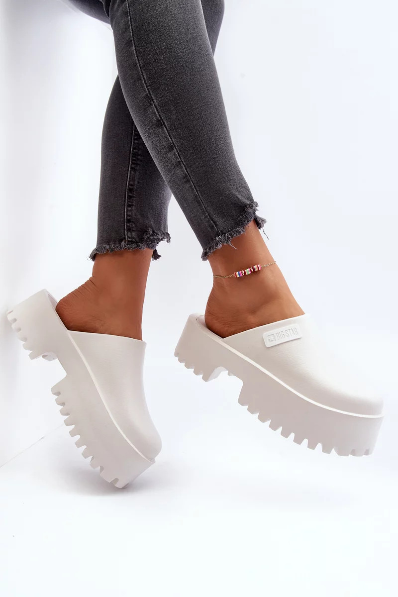 Dámske papuče na platforme Big Star - biele 40