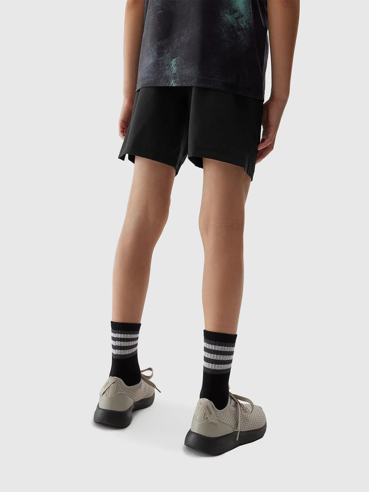 Chlapecké sportovní rychleschnoucí šortky 4F - černé 146/152