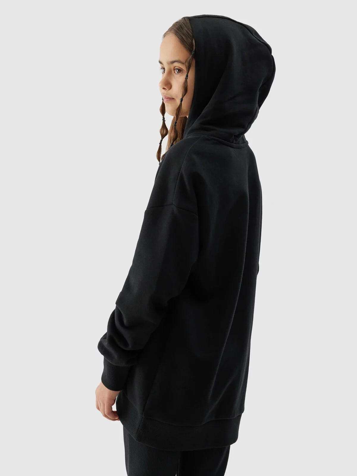 Dívčí tepláková mikina bez zapínání a s kapucí 4F - černá 146