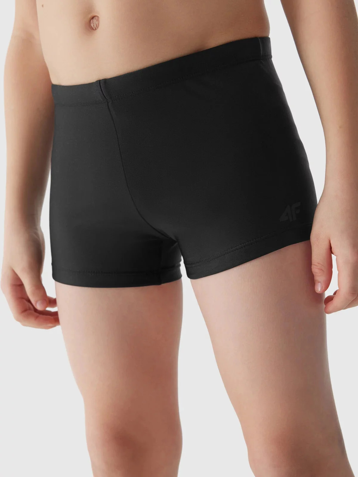 Chlapčenské plavky 4F - čierne 122/128