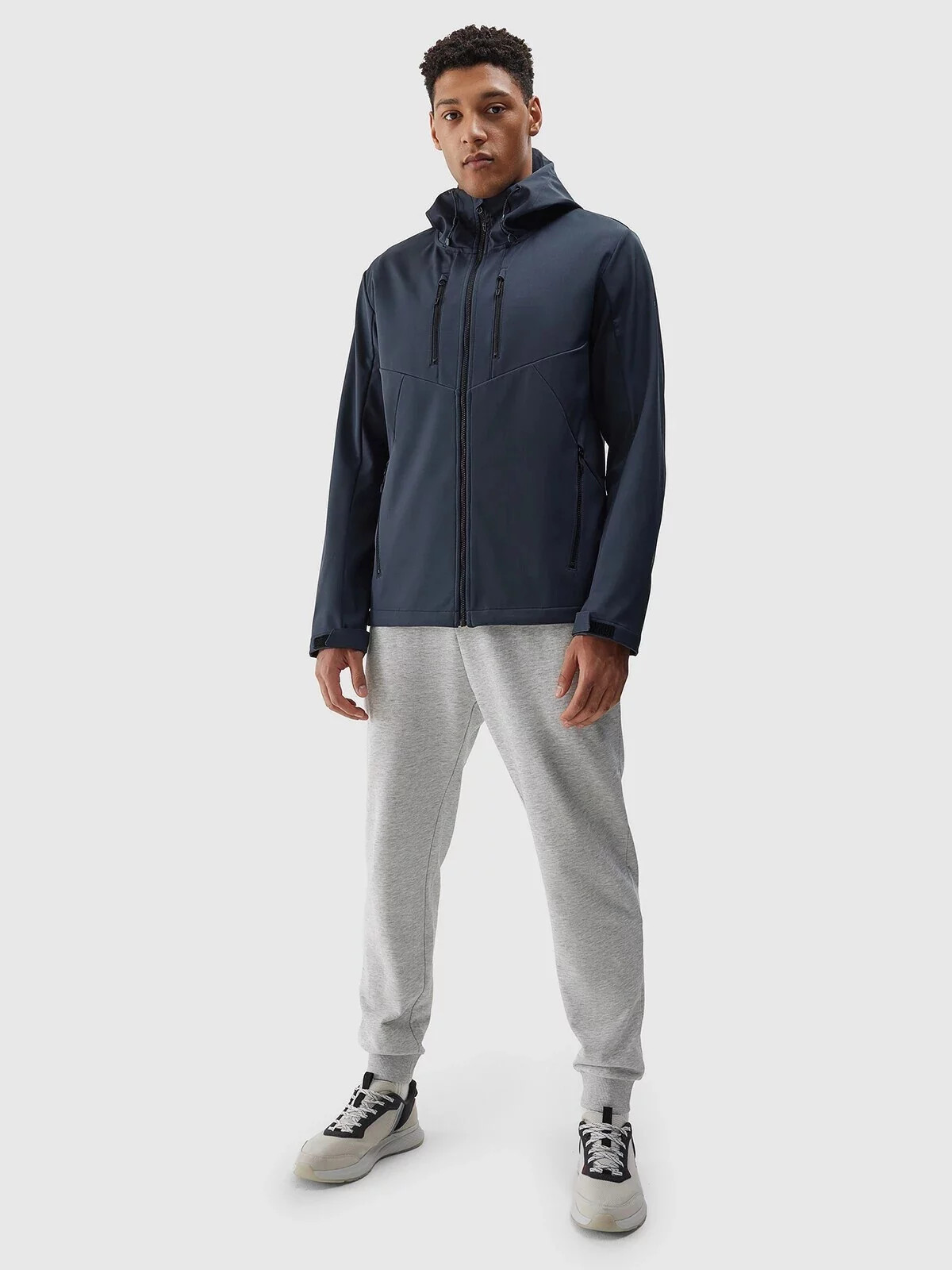 Pánska vetruodolná bunda softshell s membránou 8000 4F - sivá M