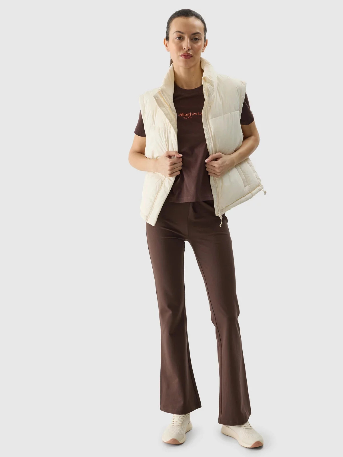 Dámska páperová vesta s výplňou zo syntetického peria 4F - béžová XL