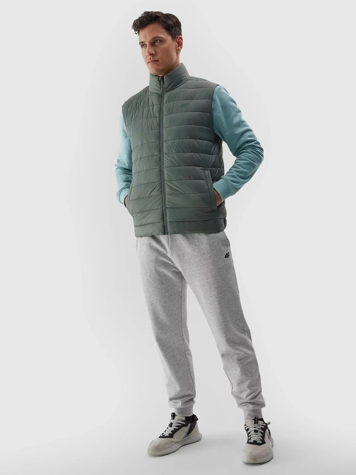 Pánska páperová vesta s recyklovanou výplňou 4F - zelená M