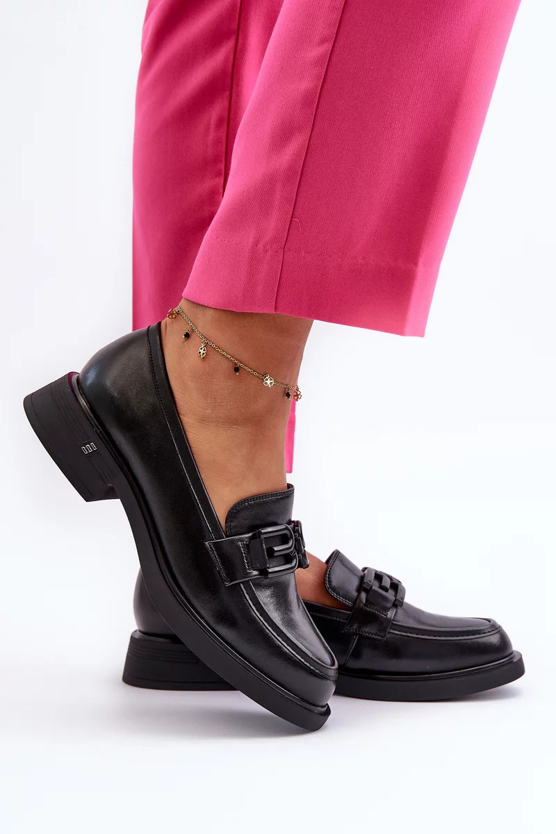 Elegantné dámske kožené mokasíny Black Triana 37