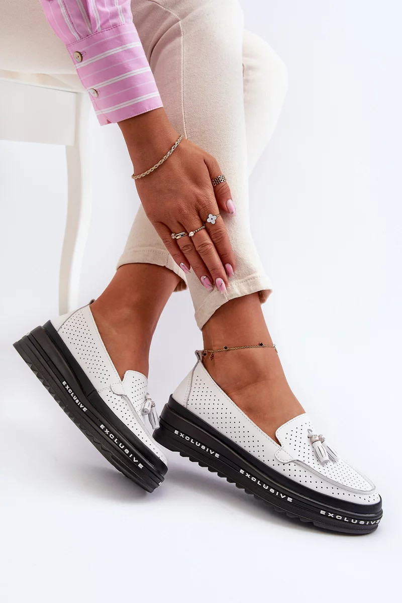 Dámske kožené mokasíny na platforme, biele Assetnima 37