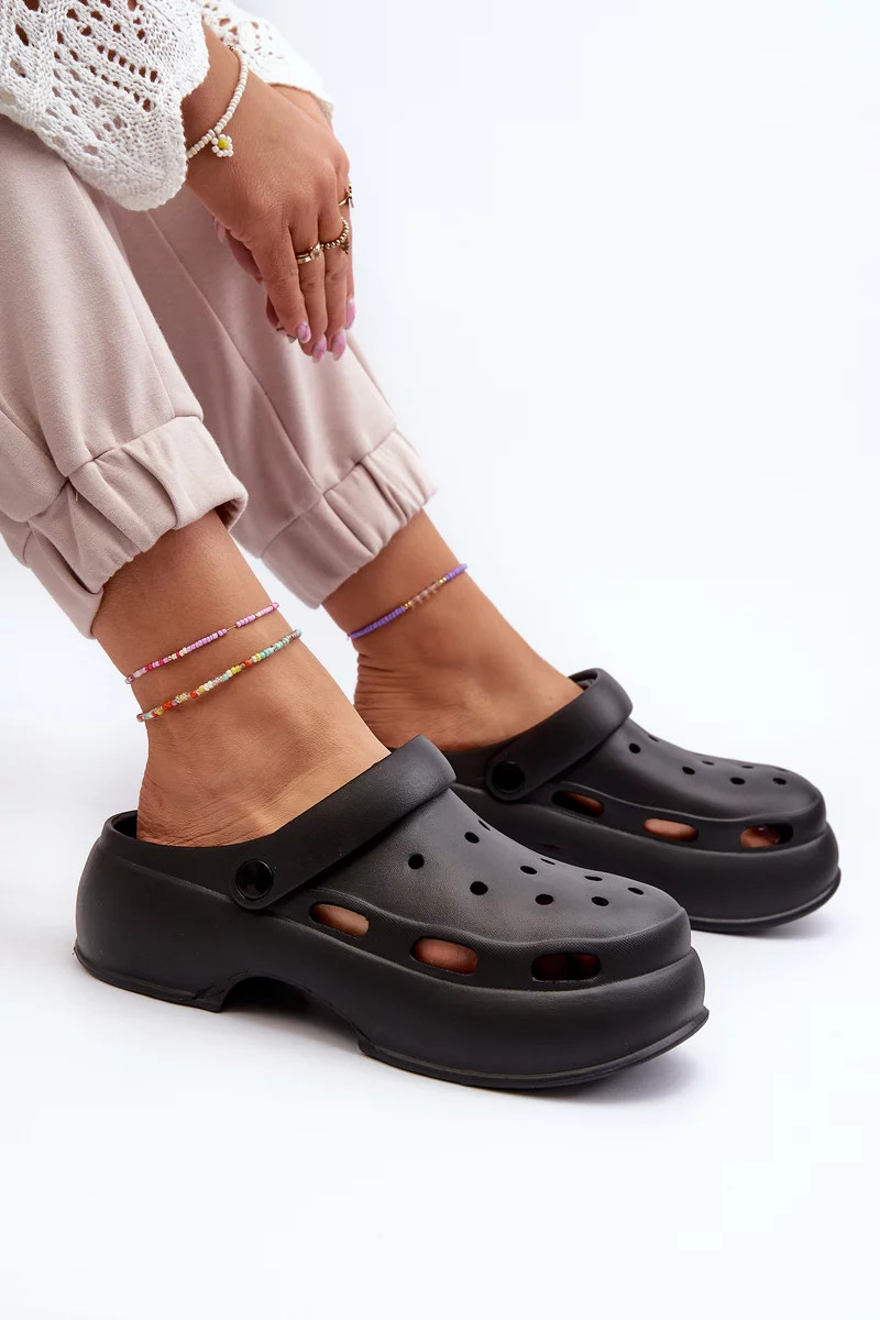 Dámske penové papuče s pevnou podrážkou Black Danollia 37